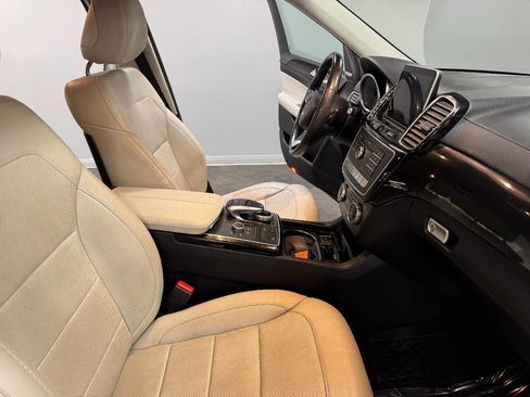 Used 2016 Mercedes-Benz GLE 400 4MATIC image 57
