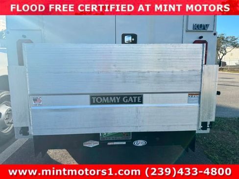 Used 2019 Ford Transit 350 138 w/ Interior Upgrade Package image 24