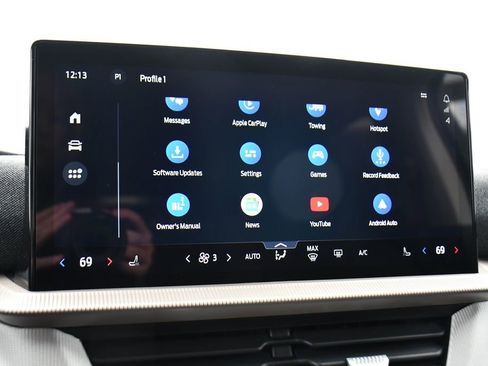 Used 2025 Ford Explorer Active AWD/4WD image 34