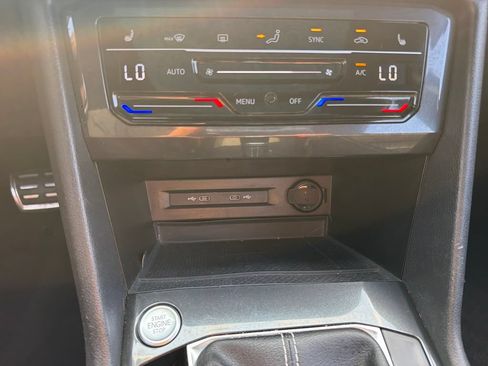 Certified 2023 Volkswagen Tiguan SE R-Line AWD/4WD image 17