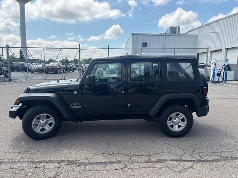 Used 2016 Jeep Wrangler Unlimited Sport w/ Trailer Tow Group AWD/4WD image 11