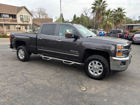 Used 2015 Chevrolet Silverado 3500 LTZ w/ Duramax Plus Package AWD/4WD image 7