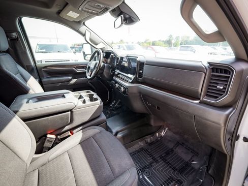 Used 2024 GMC Sierra 3500 SLE w/ SLE Convenience Package AWD/4WD image 22