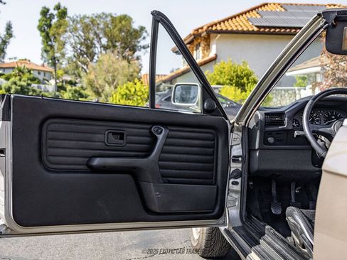 Used 1989 BMW 325i Convertible RWD image 38