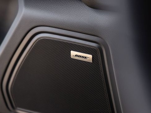 Certified 2026 Porsche Macan AWD/4WD image 24
