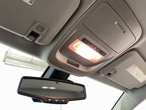 Used 2021 GMC Canyon Denali image 34