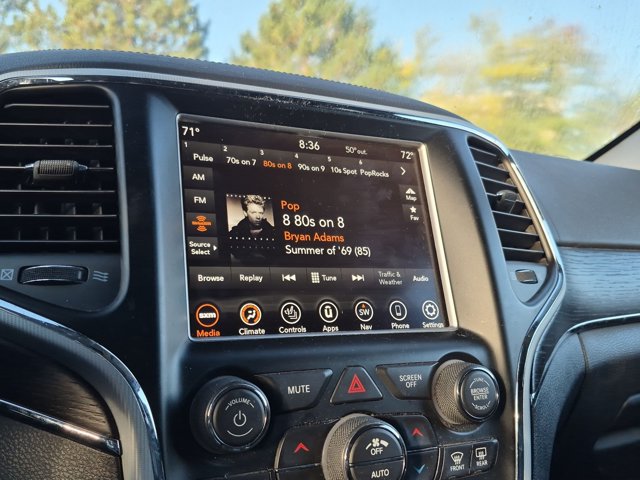 Used 2018 Jeep Grand Cherokee Summit w/ Platinum Series Group AWD/4WD image 11