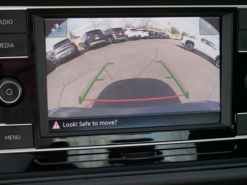 Certified 2023 Volkswagen Jetta SE FWD image 30