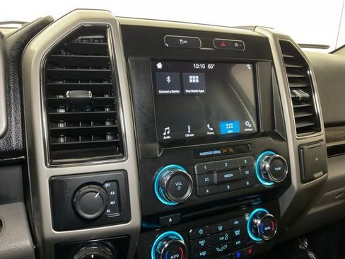 Used 2018 Ford F150 Lariat w/ Trailer Tow Package image 22