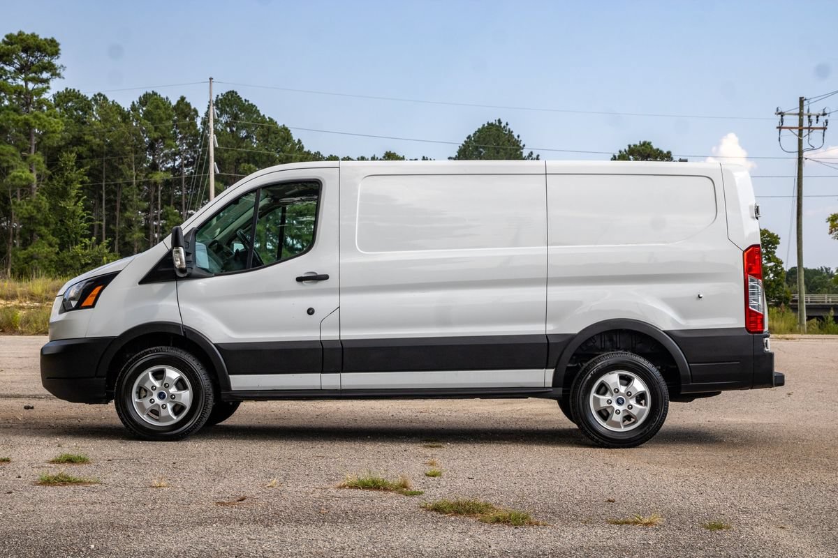 Used 2019 Ford Transit 250 130 Low Roof RWD image 9