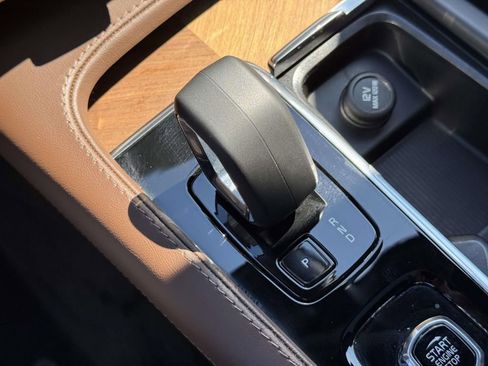 Used 2023 Volvo XC90 B6 Plus w/ Protection Package Premier image 28