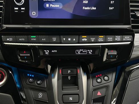 Used 2026 Honda Odyssey Elite image 19