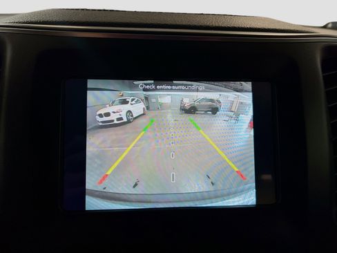 Used 2021 Jeep Cherokee Latitude Lux image 9