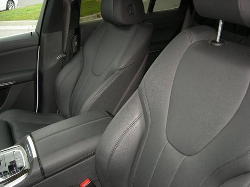 Used 2019 BMW X5 xDrive40i w/ Convenience Package image 9