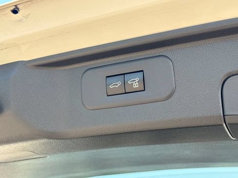 Used 2024 Toyota Grand Highlander AWD image 9