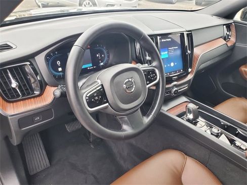 Certified 2025 Volvo XC60 B5 Plus image 16
