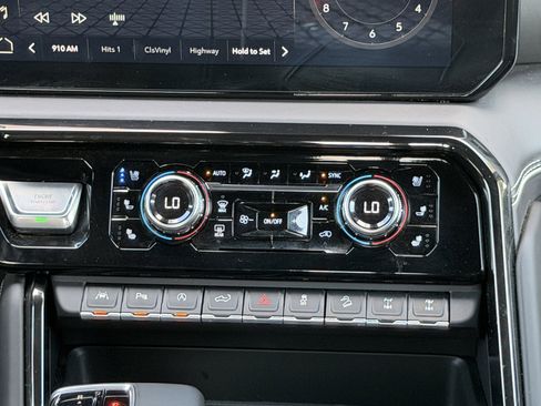 Used 2024 GMC Sierra 1500 AT4X image 24