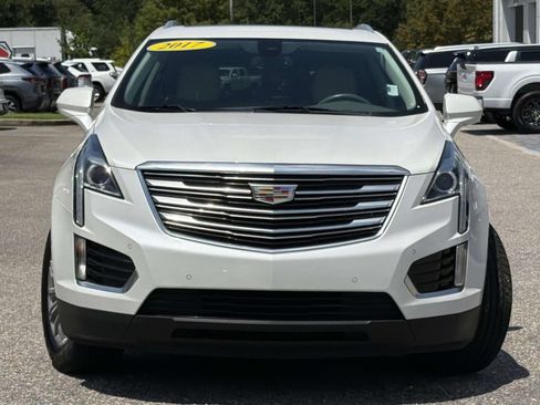 Used 2017 Cadillac XT5 Luxury w/ Driver Awareness Package FWD image 28