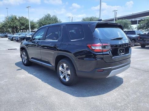 New 2025 Honda Pilot EX-L image 2