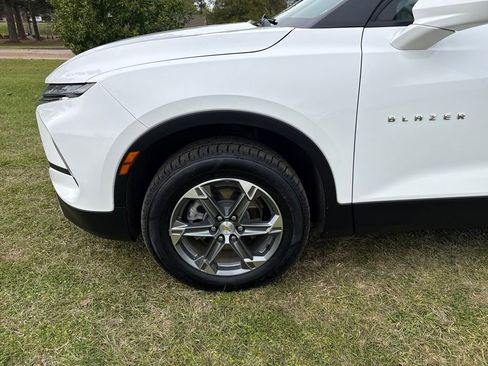 Used 2023 Chevrolet Blazer LT image 50
