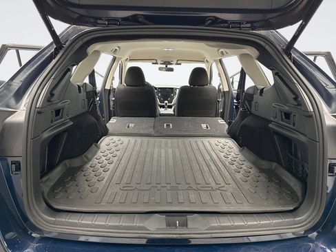 Used 2023 Subaru Outback Premium image 22