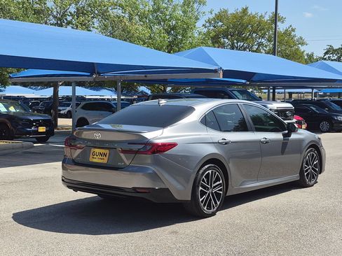 Used 2026 Toyota Camry XLE FWD image 3