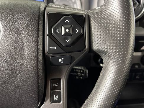 Used 2021 Toyota Tacoma TRD Sport w/ Technology Package image 27