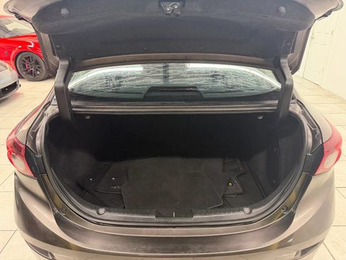 Used 2016 MAZDA MAZDA3 i Touring w/ Popular Equipment Package FWD image 17