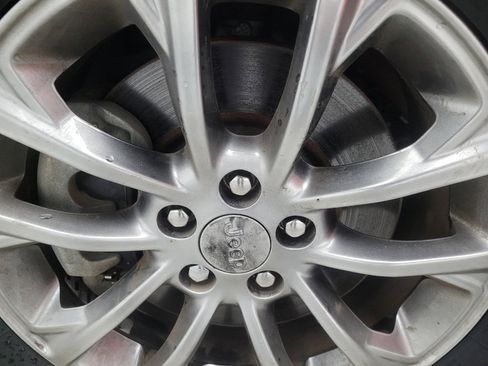 Used 2021 Jeep Cherokee Latitude Lux image 31