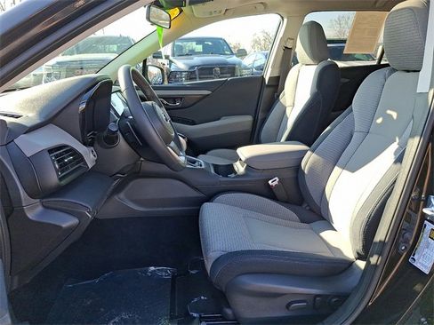 Used 2025 Subaru Outback Premium image 12