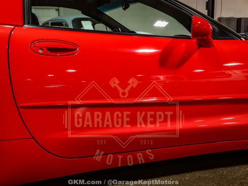 Used 1997 Chevrolet Corvette Coupe w/ Roof Pkg image 48