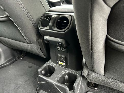 Certified 2018 Jeep Wrangler Unlimited Sahara image 41