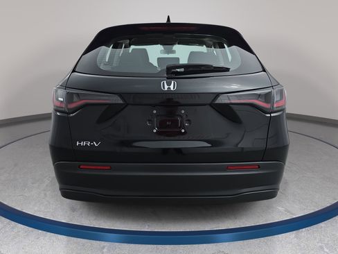 Used 2023 Honda HR-V LX image 6