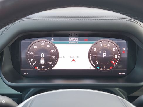 Used 2020 Land Rover Defender 110 HSE AWD/4WD image 9