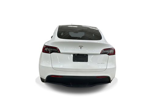 Certified 2023 Tesla Model Y Long Range AWD/4WD image 5