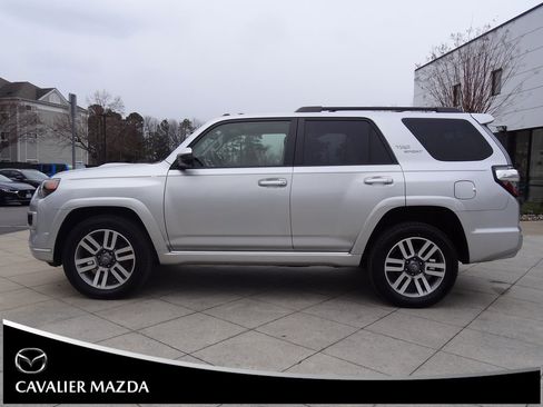 Used 2022 Toyota 4Runner TRD Sport image 7