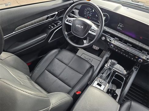 Used 2023 Kia Telluride AWD image 25
