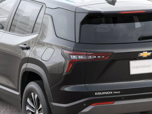 New 2026 Chevrolet Equinox LT FWD image 20