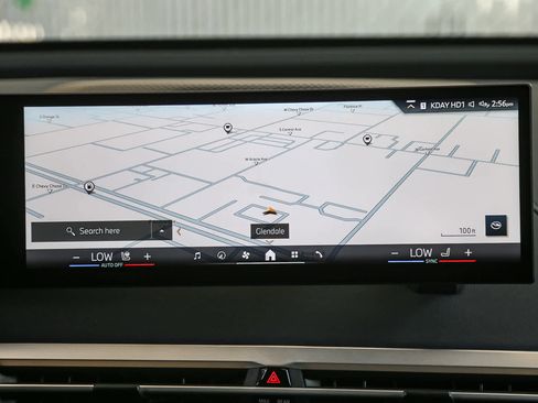 Used 2025 BMW iX xDrive50 w/ Convenience Package image 10