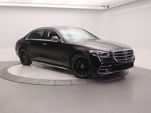 New 2026 Mercedes-Benz S 580e 4MATIC Sedan image 1