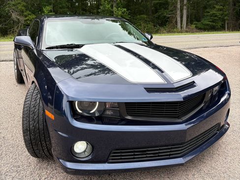 Used 2011 Chevrolet Camaro SS w/ RS Package RWD image 10