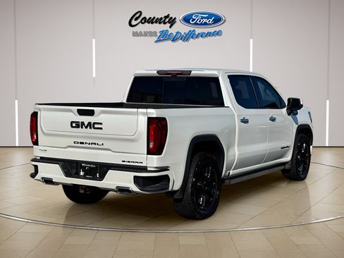 Used 2023 GMC Sierra 1500 Denali Ultimate AWD/4WD image 7
