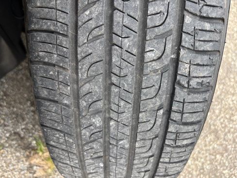 Used 2012 Ford Escape XLT FWD image 16