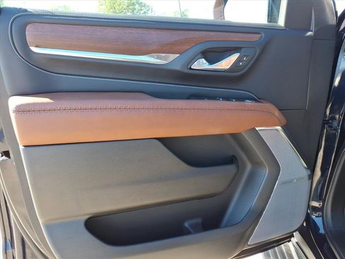 Used 2024 GMC Yukon Denali Ultimate image 17