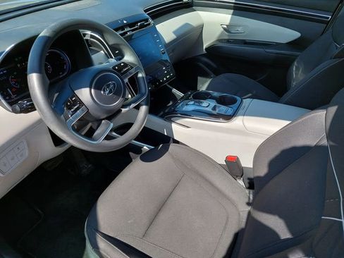 Used 2023 Hyundai Tucson Blue image 9