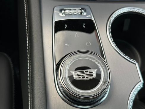 New 2026 Cadillac Vistiq Sport image 31