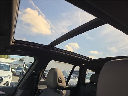 Used 2021 BMW X3 xDrive30e w/ Convenience Package image 24