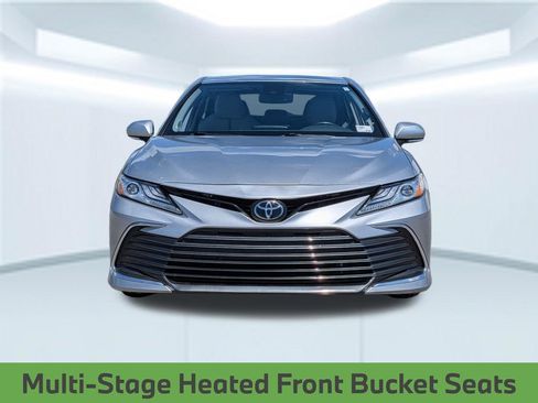 Used 2024 Toyota Camry XLE w/ Navigation Package FWD image 11