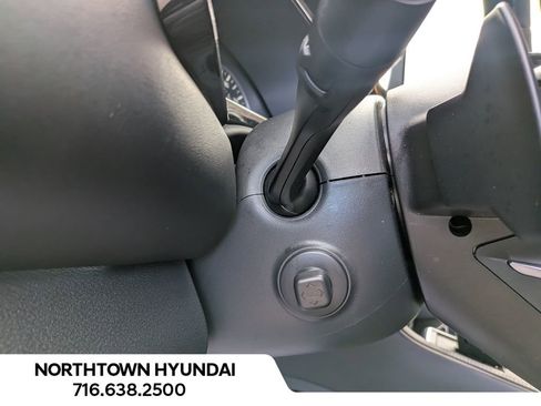 Used 2022 Nissan Pathfinder Platinum image 44