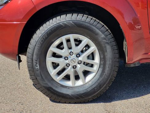 Used 2019 Nissan Frontier SV RWD image 7